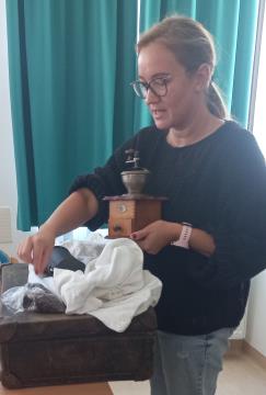 Mateja predstavlja predmete